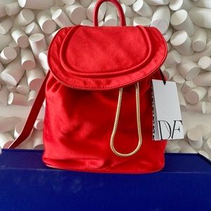 🎉2XHP🎉 NWT DVF RED SATIN BACKPACK RUST 🎒